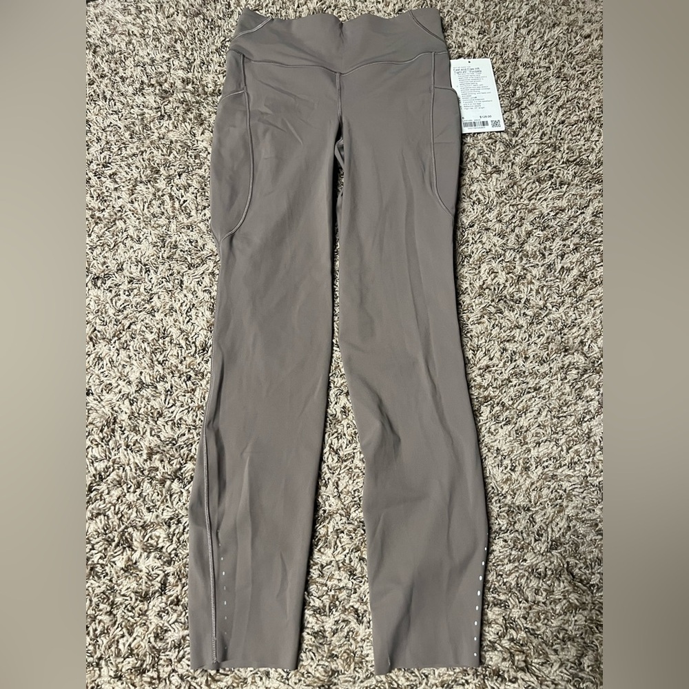 Lululemon Fast and Free High Rise Tight 25” *5 pocket - Picture 2 of 6